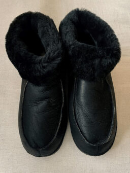 Chaussons femme: bottes couleur noir Lo Mark + Cueros Latinos