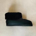 Pantuflas para mujer: Botitas color negro Lo Mark + Cueros Latinos